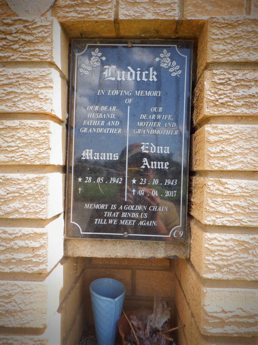 LUDICK Maans 1942- &amp; Edna Anne 1943-2017 