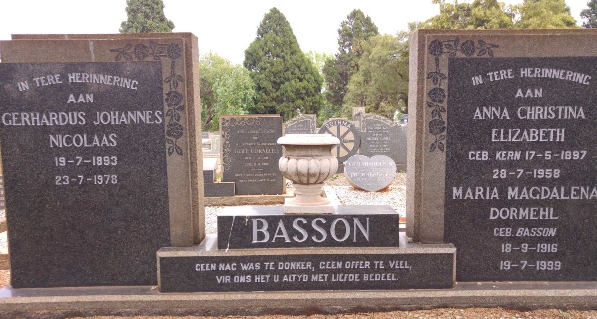 BASSON Gerhardus Johannes Nicolaas 1893-1978 &amp; Anna Christina Elizabeth KERN 1897-1958