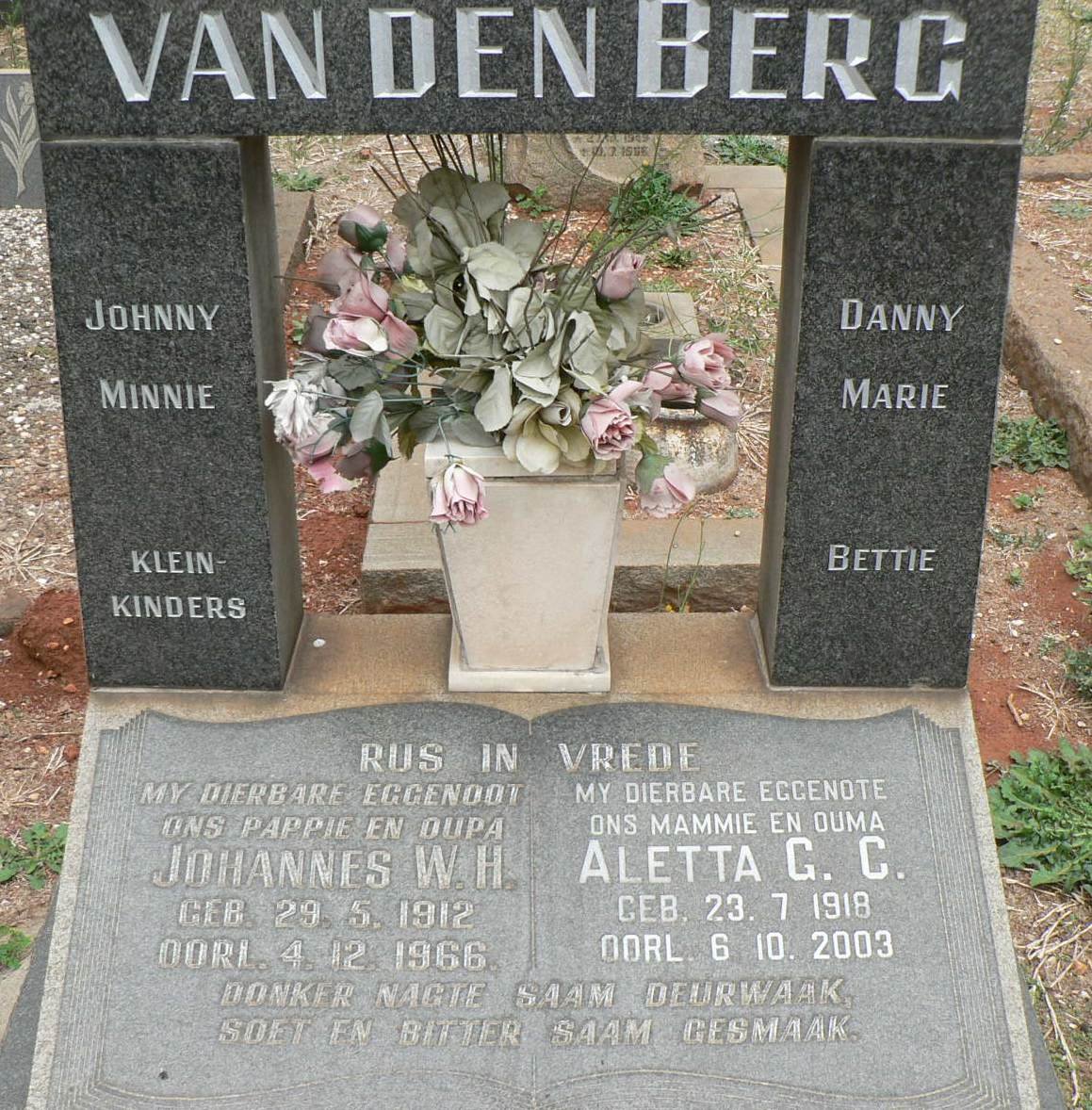 BERG Johannes W.H., van den 1912-1966 &amp; Aletta G.C. 1918-2003