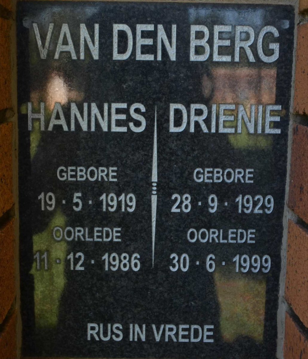 BERG Hannes, van den 1919-1986 &amp; Drienie 1929-1999