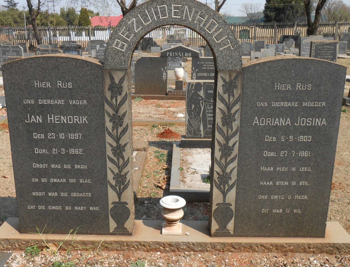 BEZUIDENHOUT Jan Hendrik 1897-1962 &amp; Adriana Josina 1903-1961