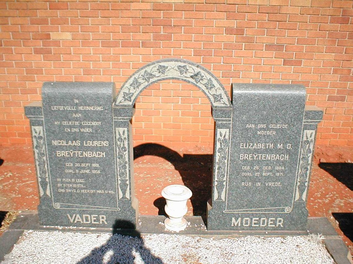 BREYTENBACH Nicolaas Lourens 1881-1954 &amp; Elizabeth M.D. 1884-1971