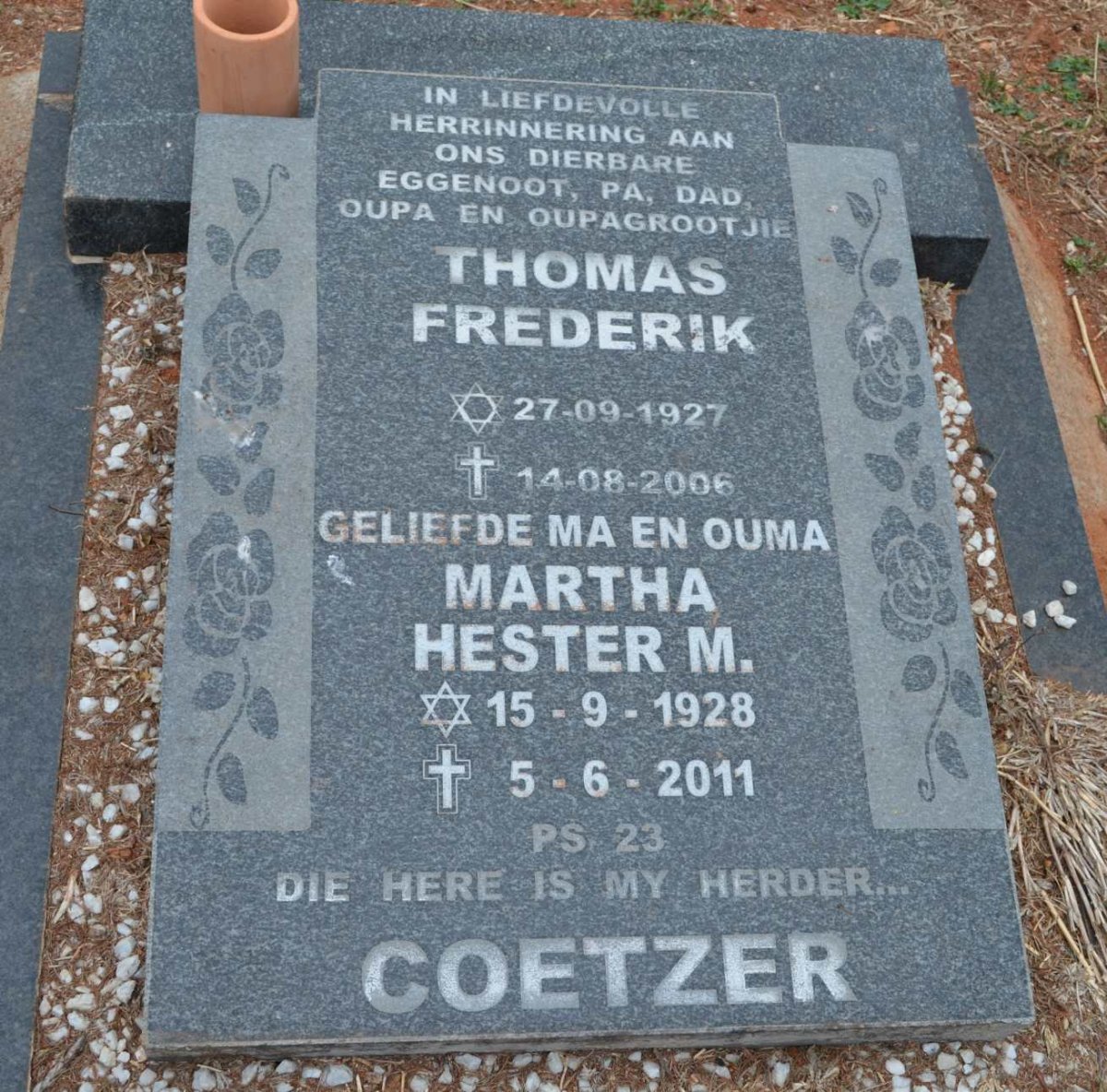COETZER Thomas Frederik 1927-2006 &amp; Martha Hester M. 1928-2011