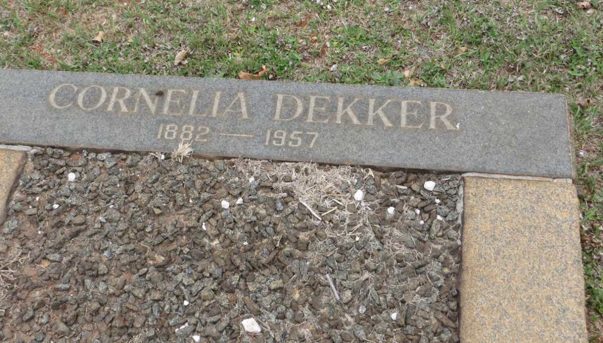 DEKKER Cornelia 1882-1957