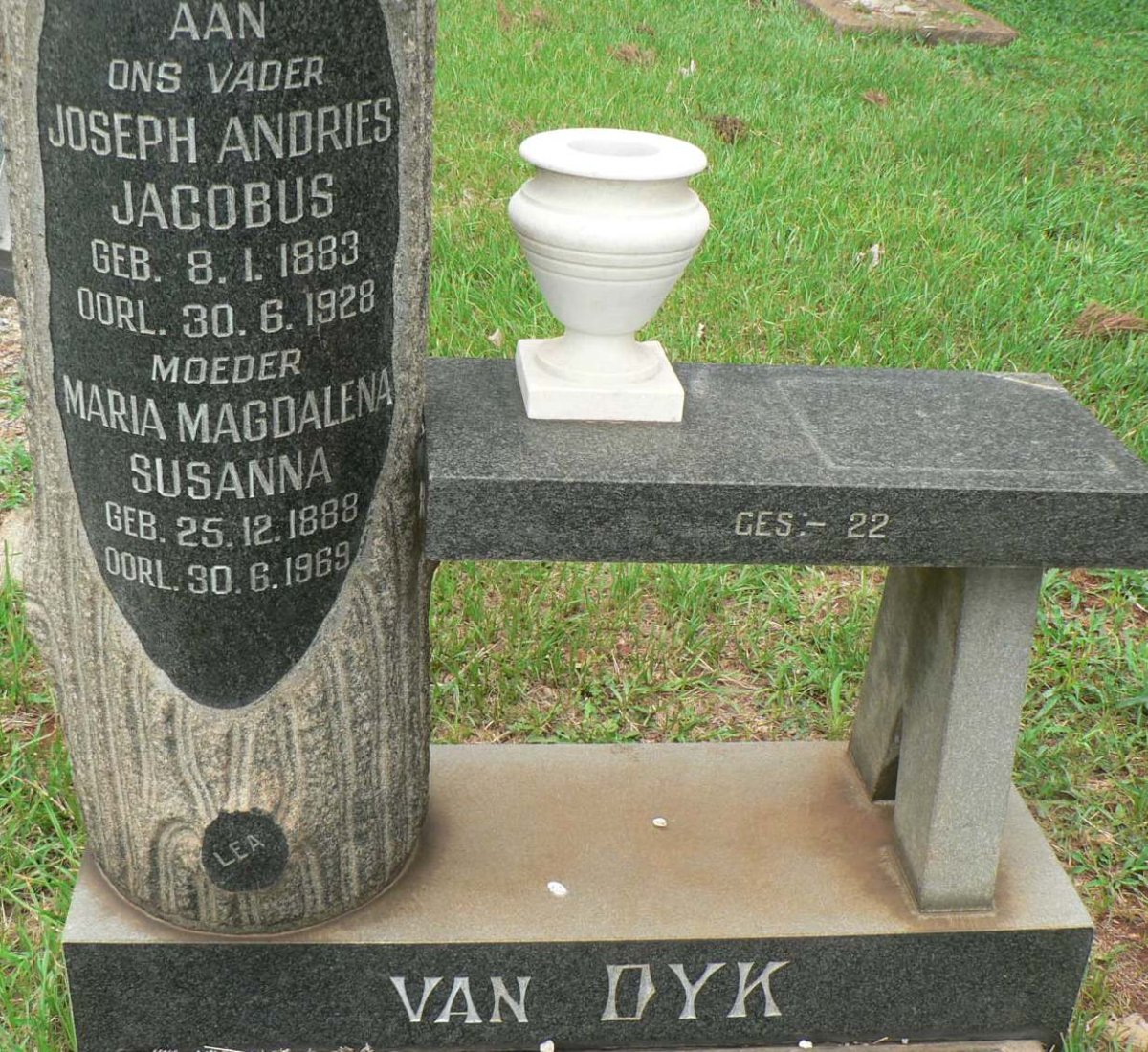 DYK Joseph Andries Jacobus, van 1883-1928 &amp; Maria Magdalena Susanna 1888-1969