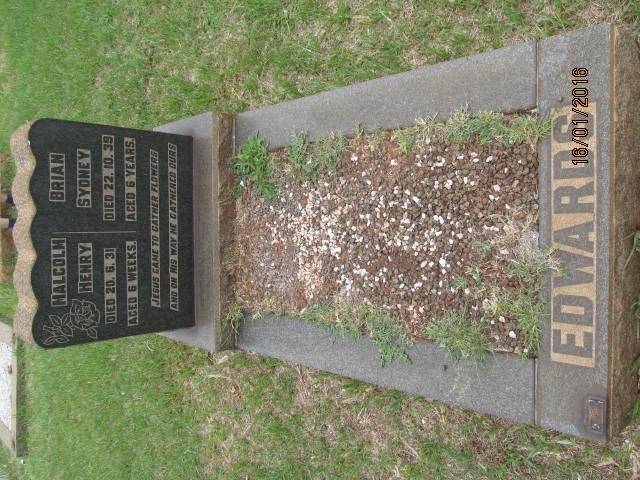 EDWARDS Malcolm Henry -1931 :: EDWARDS Brian Sydney -1939