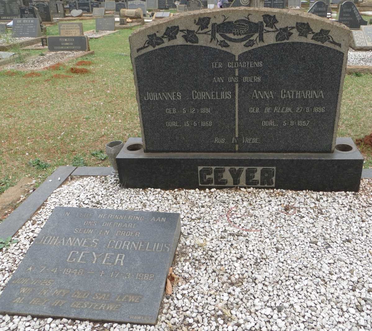 GEYER Johannes Cornelius 1891-1958 &amp; Anna Catharina DE KLERK 1896-1957 :: GEYER Johannes Cornelius 1948-1982