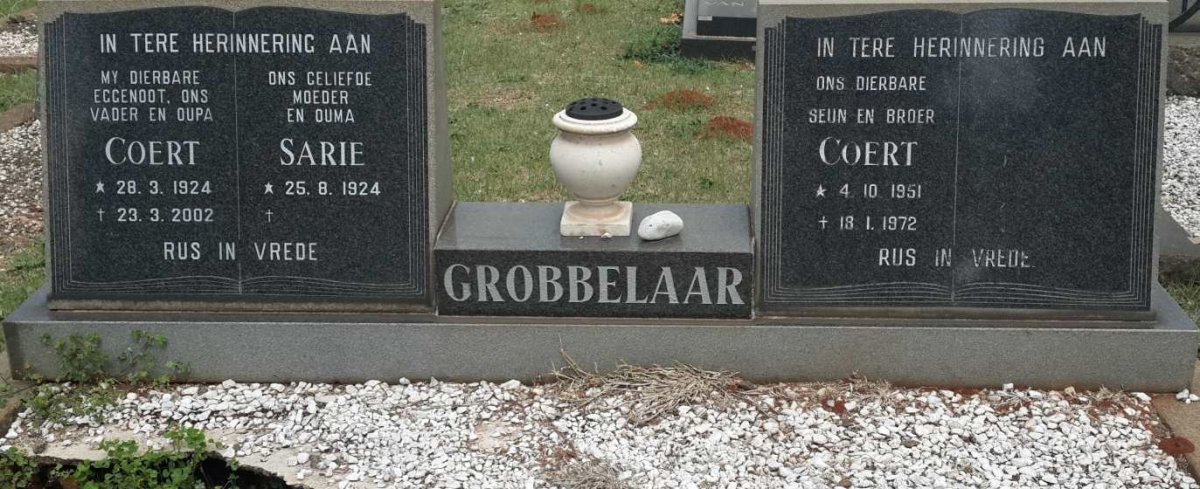 GROBBELAAR Coert 1924-2002 &amp; Sarie 1924- :: GROBBELAAR Coert 1951-1972
