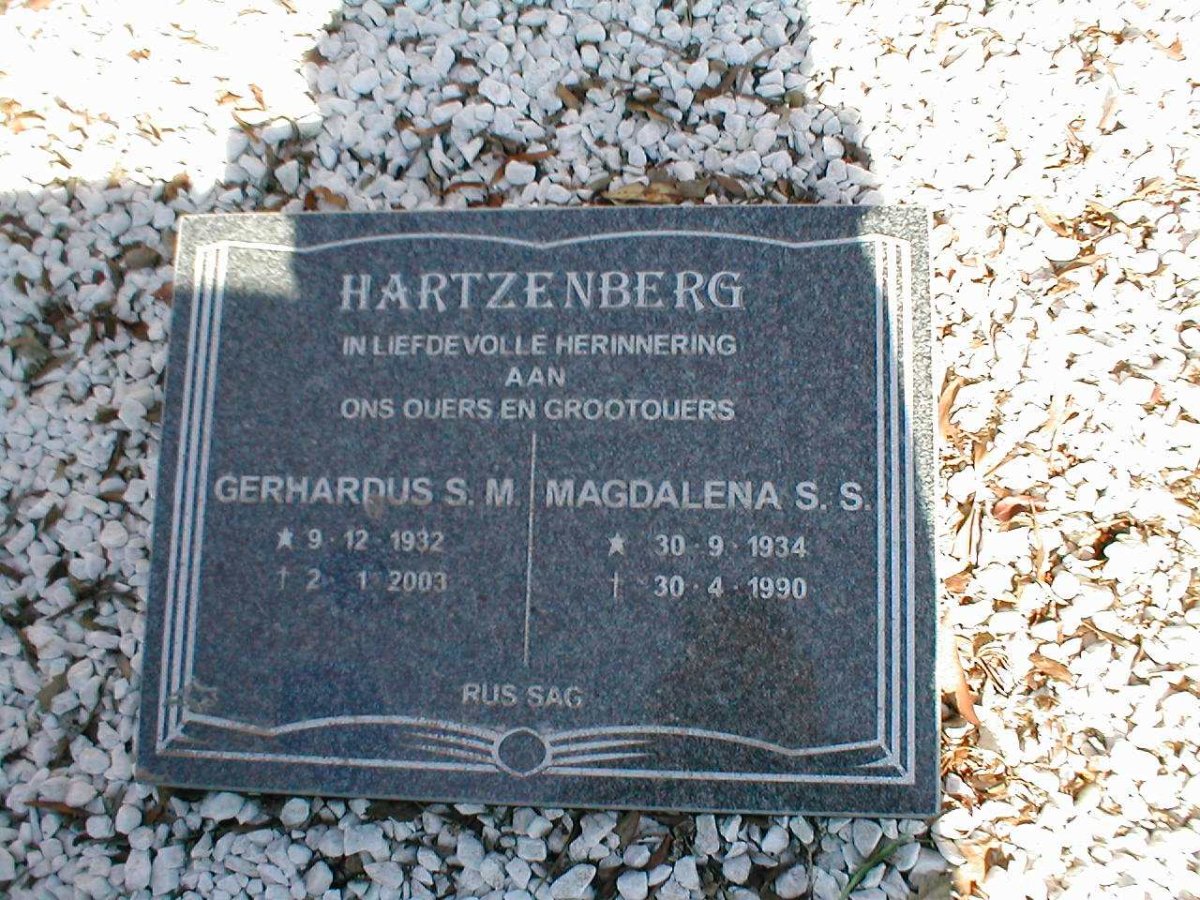 HARTZENBERG Gerhardus S.M. 1932-2003 &amp; Magdalena S.S. 1934-1990