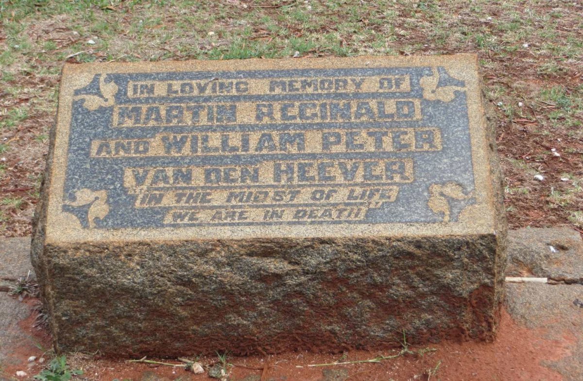 HEEVER Martin Reginald, van den :: VAN DEN HEEVER William Peter