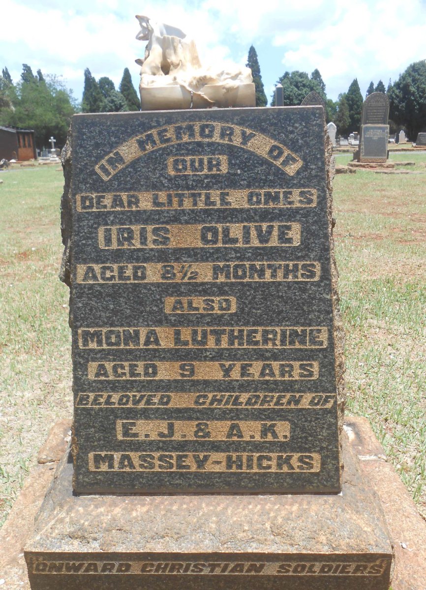 HICKS Iris Olive, Massey :: HICKS Mona Lutherine, Massey 