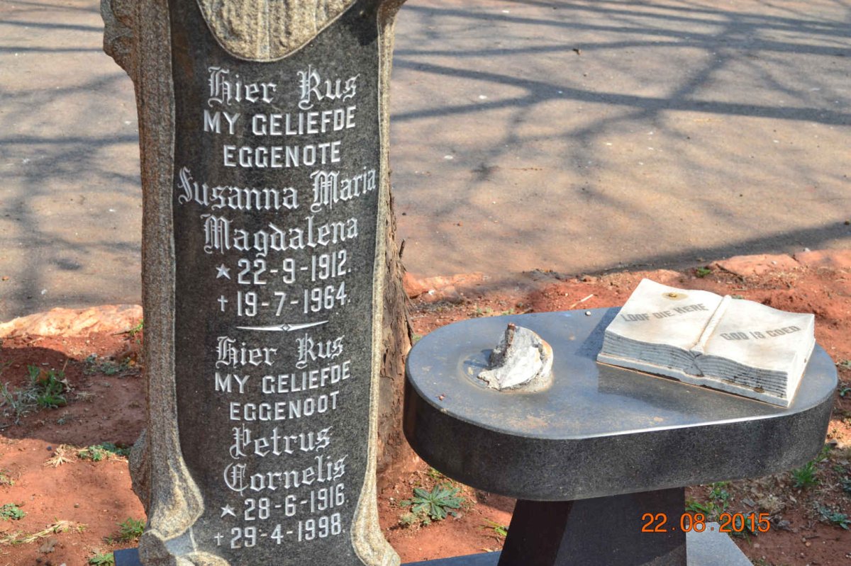 JORDAAN Petrus Cornelis 1916-1998 &amp; Susanna Maria Magdalena 1912-1964