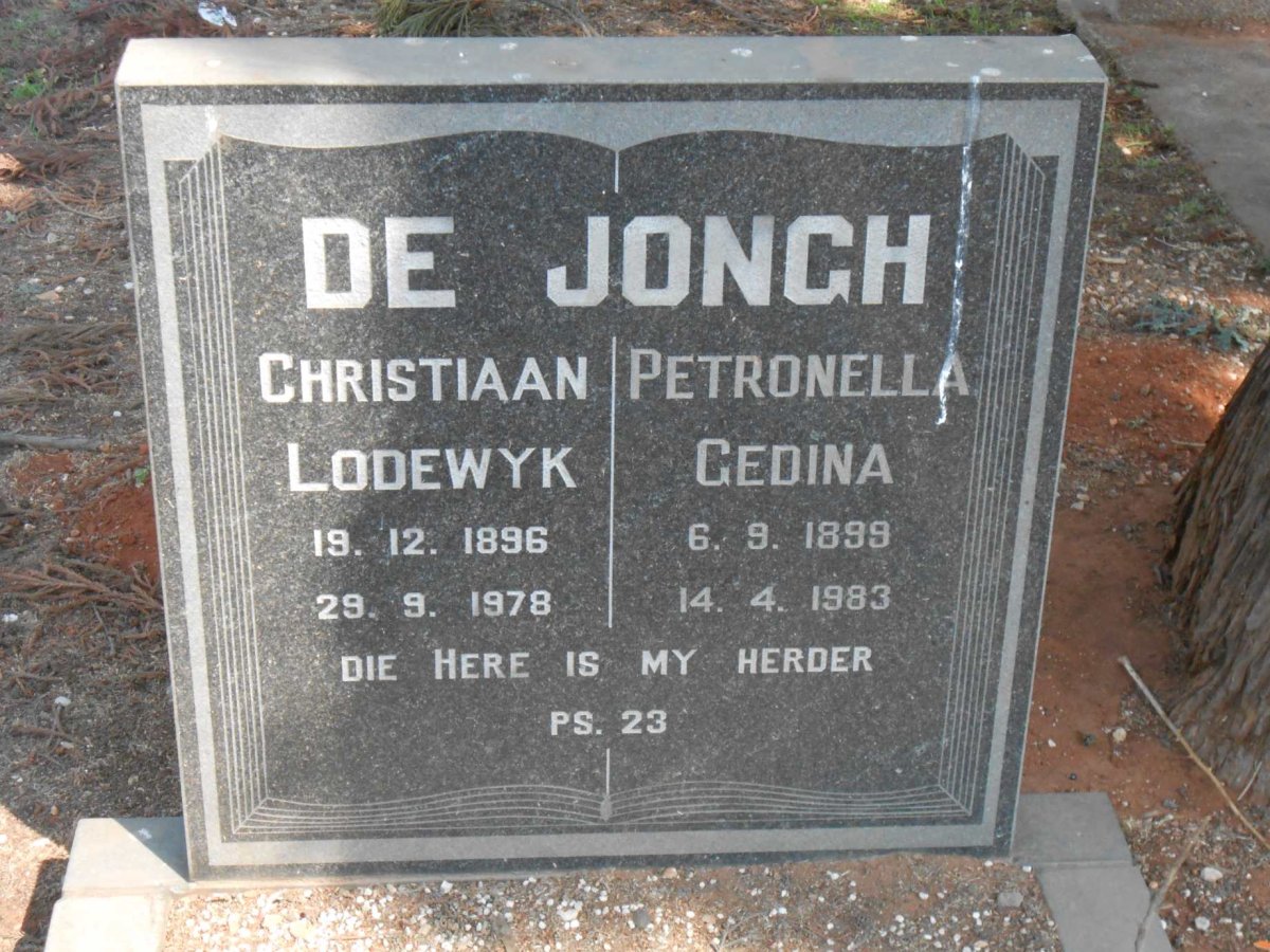 JONGH Christiaan Lodewyk, de 1896-1978 &amp; Petornella Gedina 1899-1983