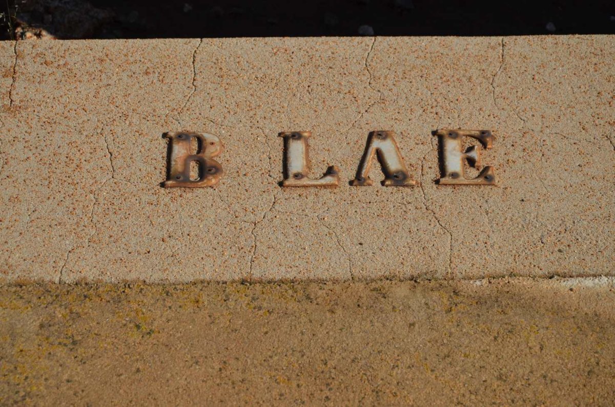 LAE B.