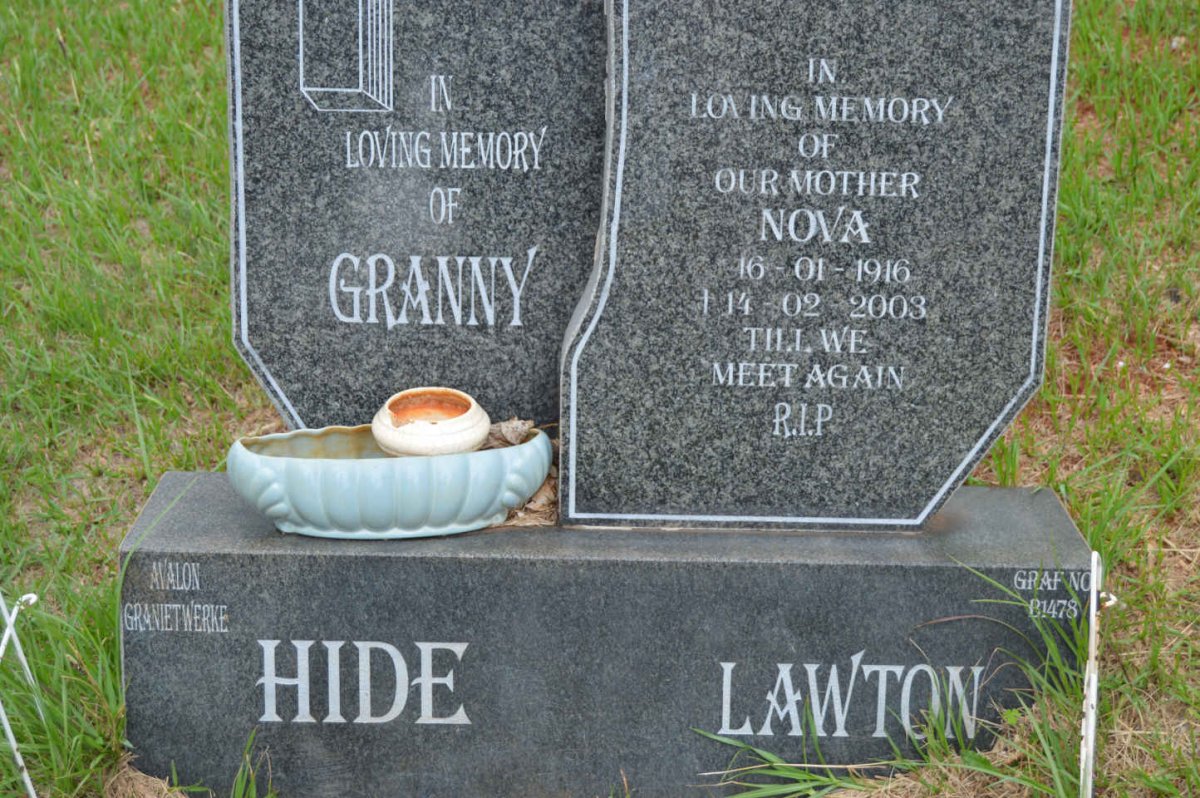LAWTON Nova 1916-2003