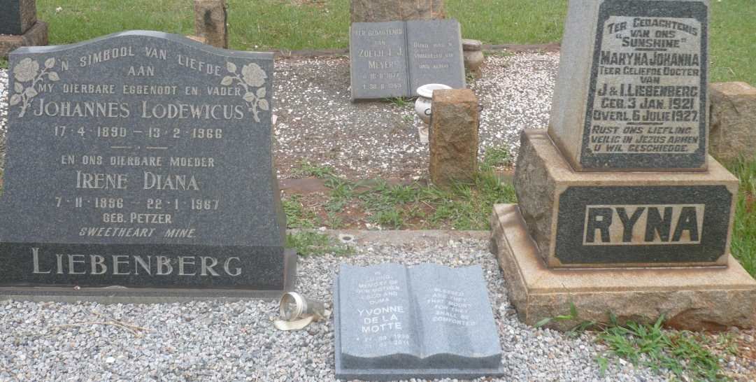 LIEBENBERG Johannes Lodewikus 1890-1966 & Irene Diana PETZER 1896-1967 :: LIEBENBERG Maryna Johanna 1921-1927