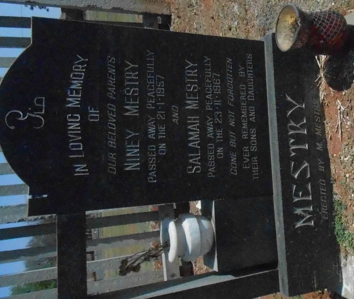 MESTRY Salamah -1967 &amp; Niney -1957