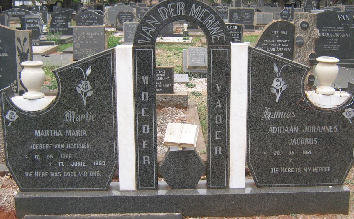 MERWE Adriaan Johannes Jacobus, van der 1921- &amp; Martha Maria VAN HEERDEN 1928-1993