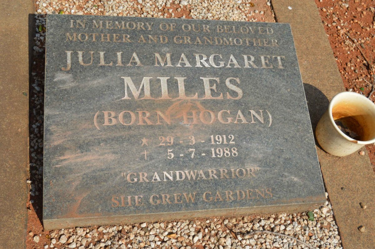 MILES Julian Margaret nee HOGAN 1912-1988