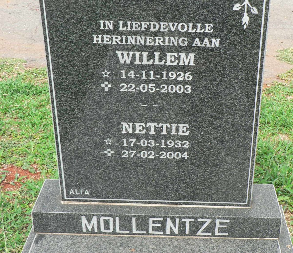 MOLLENTZE Willem 1926-2003 &amp; Nettie 1932-2004