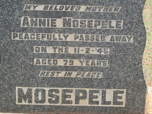 MOSEPELE Annie -1945