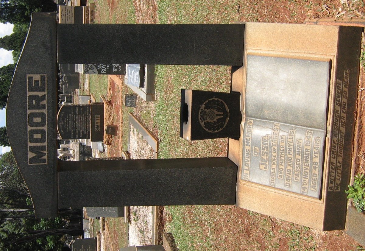 MOORE Jessie -1943