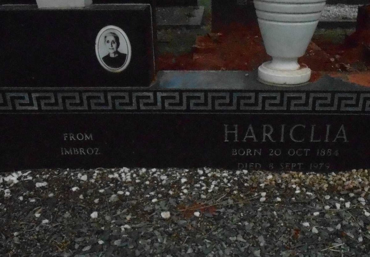 MOMONGO Hariclia 1884-1979