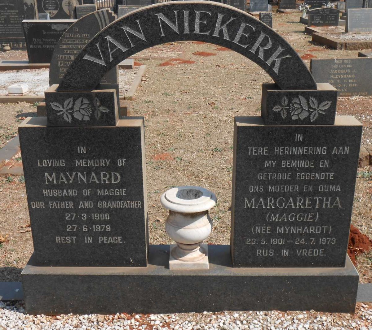NIEKERK Maynard, van 1900-1979 &amp; Margaretha MYNHARDT 1901-1973