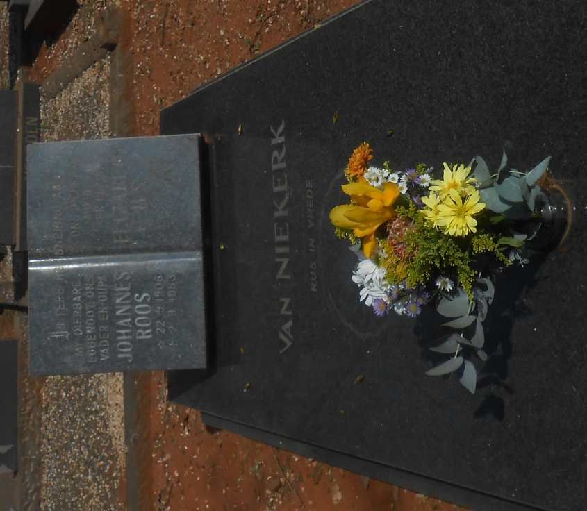 NIEKERK Johannes Roos, van 1906-1983 &amp; Elizabeth M.S. 1909-1997