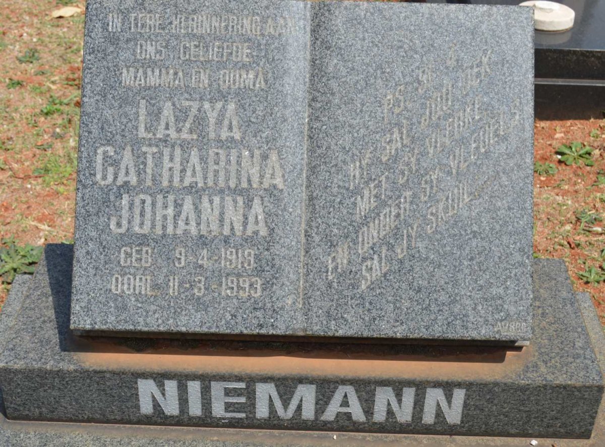 NIEMANN Lazya Catharina Johanna 1919-1993