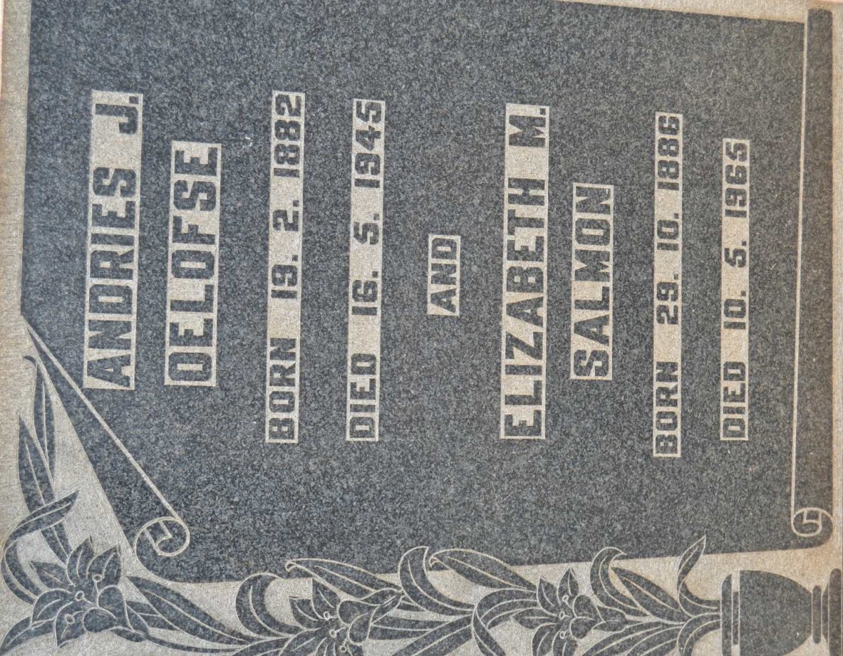 OELOFSE Andries J. 1882-1945 &amp; Elizabeth M. Salmon 1886-1965