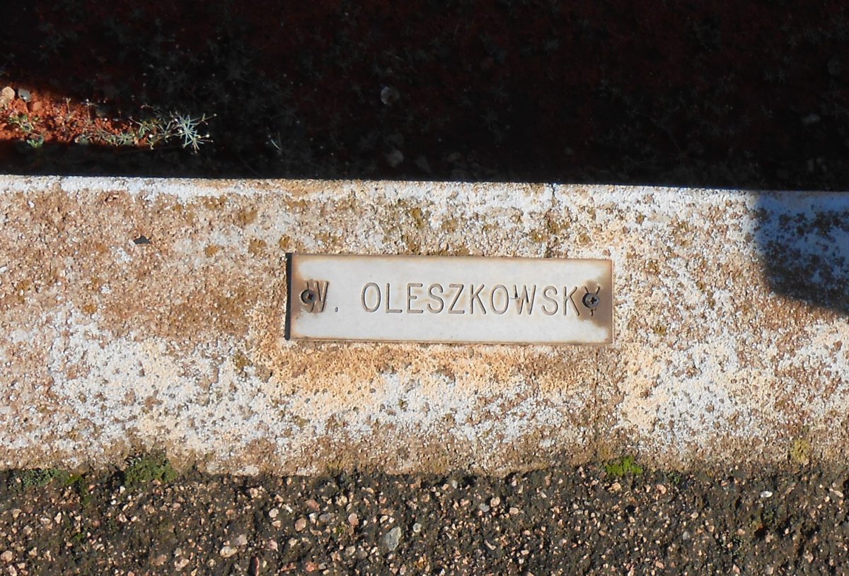 OLESZKOWSKY W.
