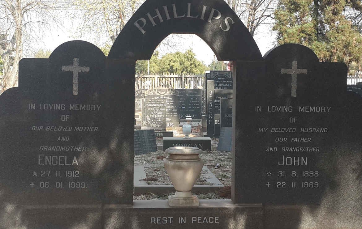 PHILLIPS John 1898-1969 &amp; Engela 1912-1999