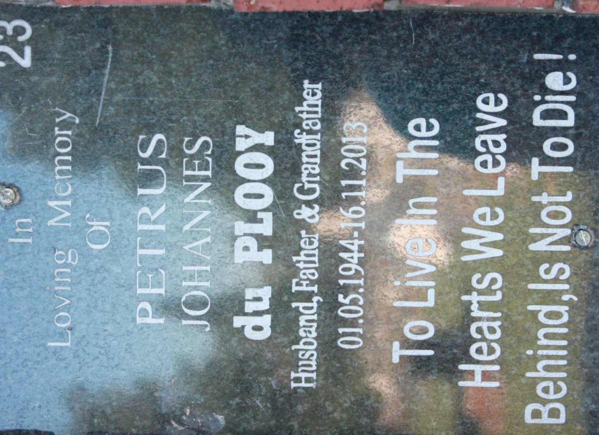 PLOOY Petrus Johannes, du 1944-2013