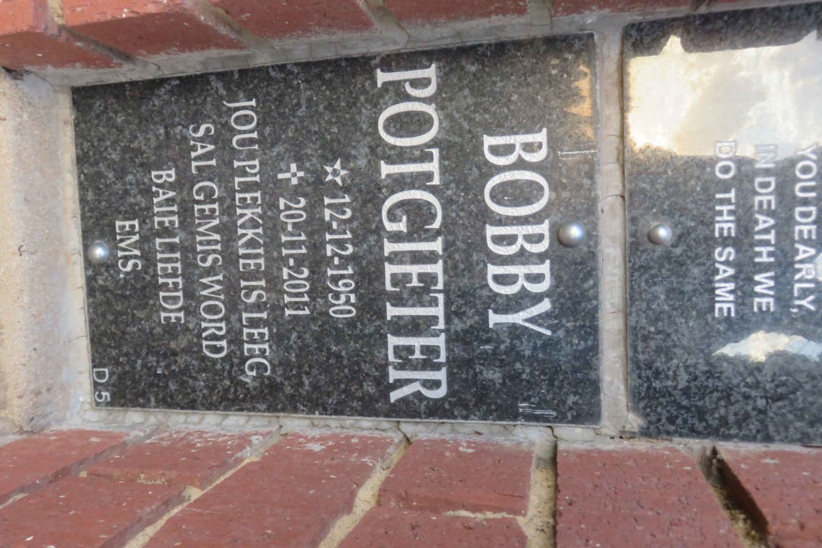 POTGIETER Bobby 1950-2011