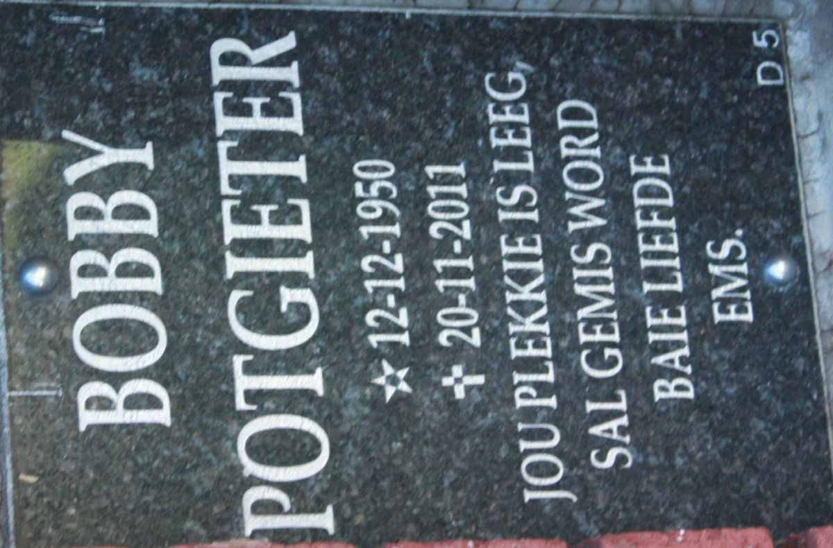 POTGIETER Bobby 1950-2011