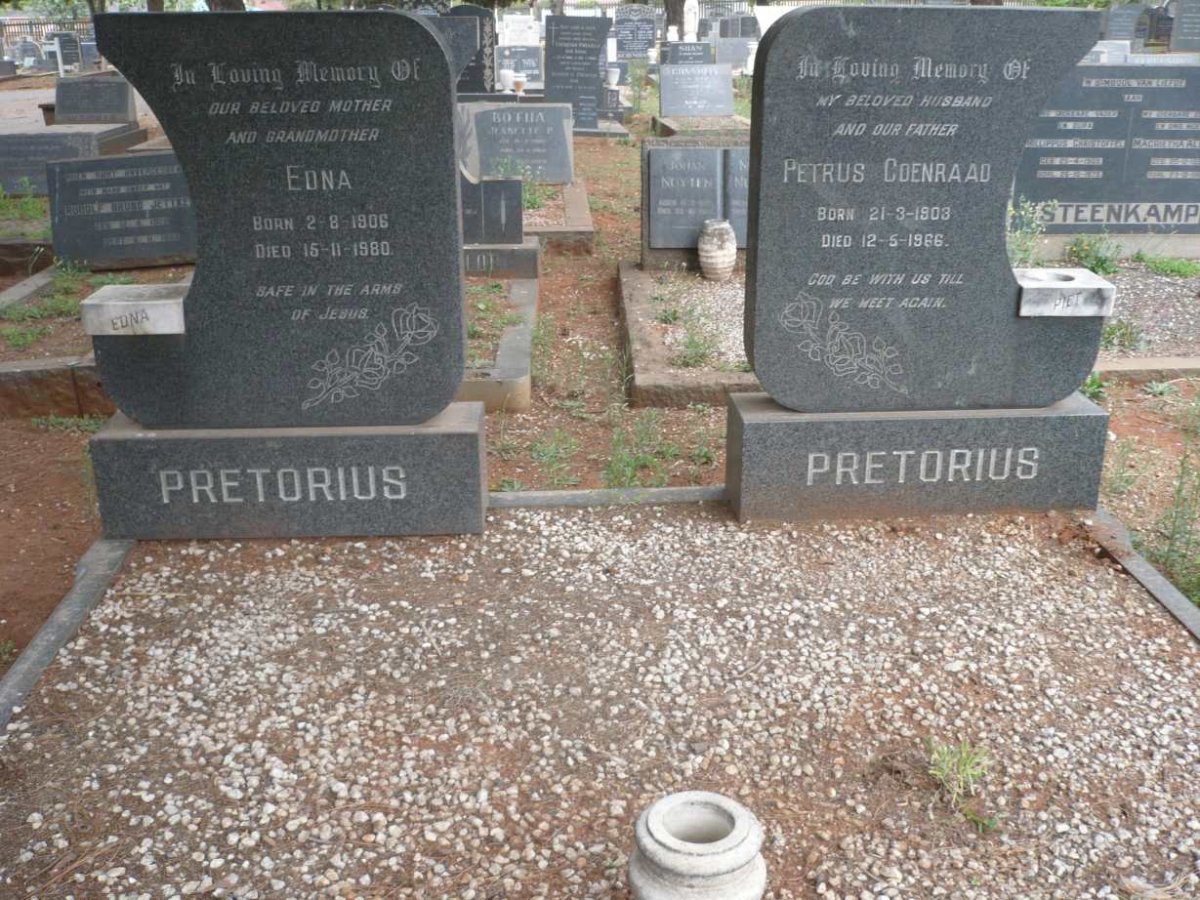 PRETORIUS Petrus Coenraad 1903-1966 &amp; Edna 1906-1980