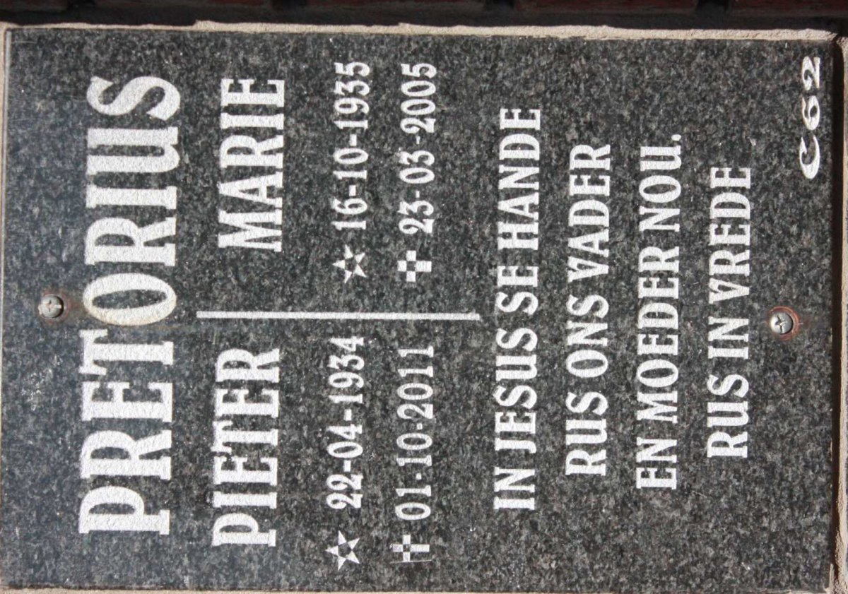 PRETORIUS Pieter 1934-2011 &amp; Marie 1935-2005