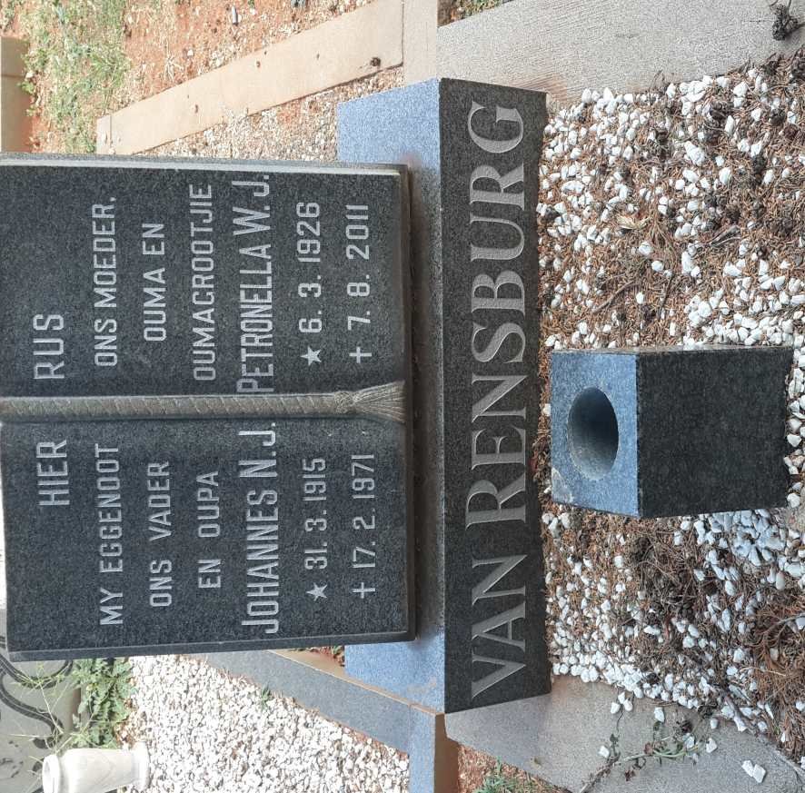 RENSBURG Johannes N.J., van 1915-1971 &amp; Petronella W.J. 1926-2011