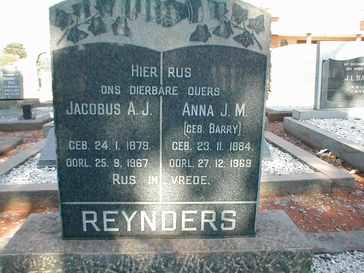 REYNDERS Jacobus A.J. 1879-1967 &amp; Anna J.M. BARRY 1884-1969