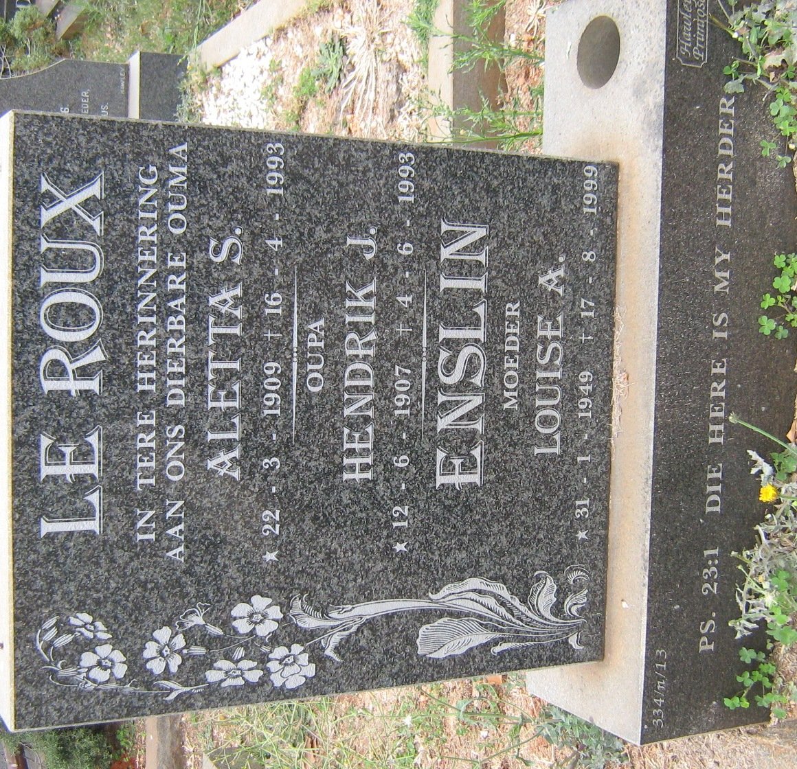 ROUX Hendrik J., le 1907-1993 &amp; Aletta S. 1909-1993 :: ENSLIN Louisa A. 1949-1999