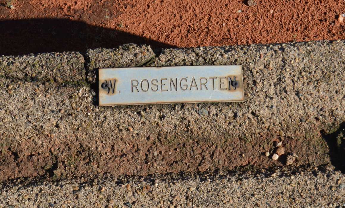 ROSENGARTEN W.