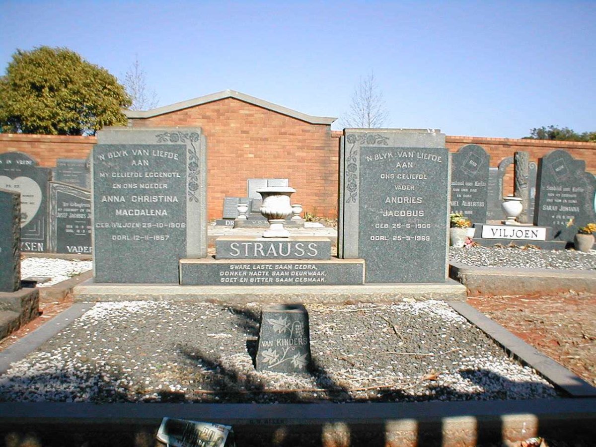 STRAUSS Andries Jacobus 1908-1969 &amp; Anna Christina Magdalena VILJOEN 1906-1967
