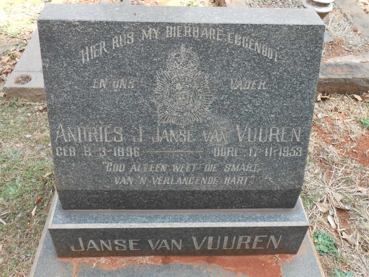 VUUREN Andries J., Janse van 1896-1953