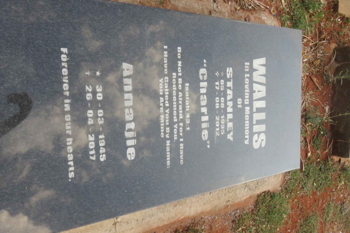 WALLIS Stanley 1935-2012 &amp; Annatjie 1945-2017