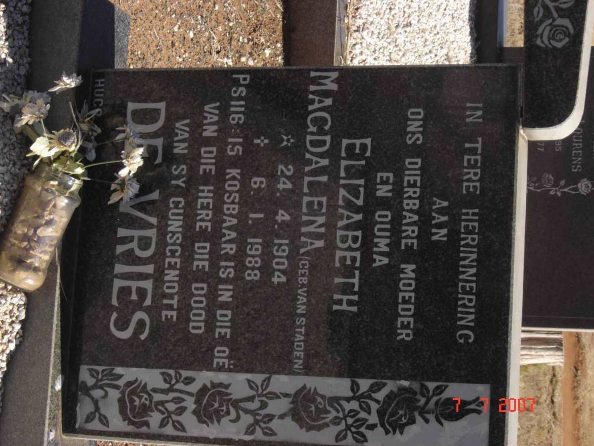 VRIES Elizabeth Magdalena, de nee VAN STADEN 1904-1988