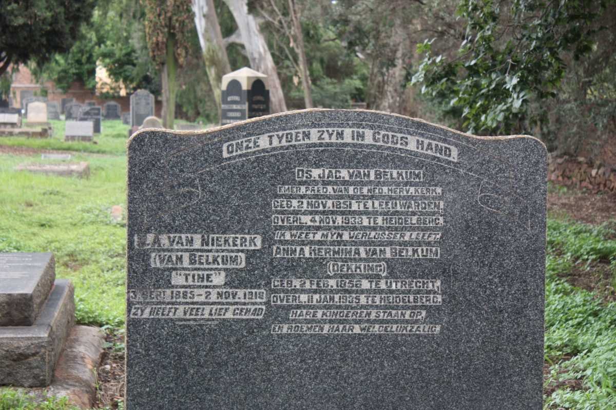 BELKUM J., van 1851-1933 &amp; Anna Hermina DEKKING 1858-1935 :: VAN NIEKERK C.A. nee VAN BELKUM 1885-1918