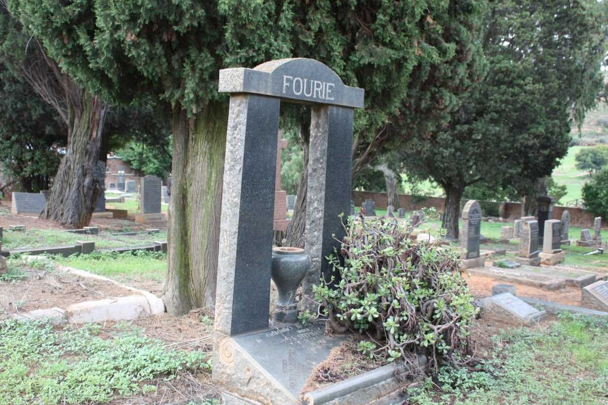 FOURIE Johannes Stephanus 1859-1902 :: FOURIE Maria Barendina 1873-1924 :: FOURIE David Stephanus 1895-1954