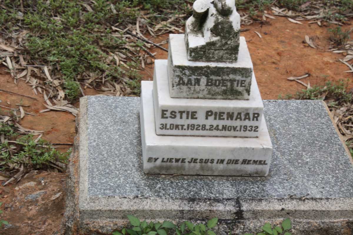 PIENAAR Estie 1928-1932
