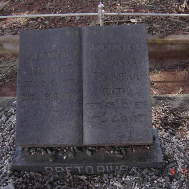 PRETORIUS Jacobus Johannes 1875-1938 &amp; Wilhelmina Susanna Fransina SMITH 1875-1970